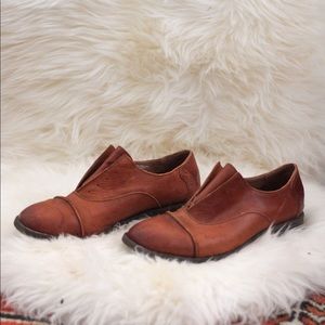 Women’s Born Forato Laceless Oxford